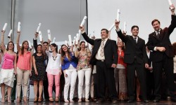 Más de 600 nuevos egresados recibieron su diploma en 2012