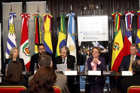 Margarita Gutman, Pablo Vila, Carlos Ruta, Alicia Kirchner, David E. Van Zandt