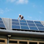 Brilla tu luz para mí: La UNSAM instaló paneles solares en el Edificio Tornavía