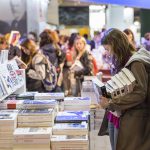 ¿Cómo llega un libro a tus manos? 4 problemas centrales en la industria editorial de América Latina